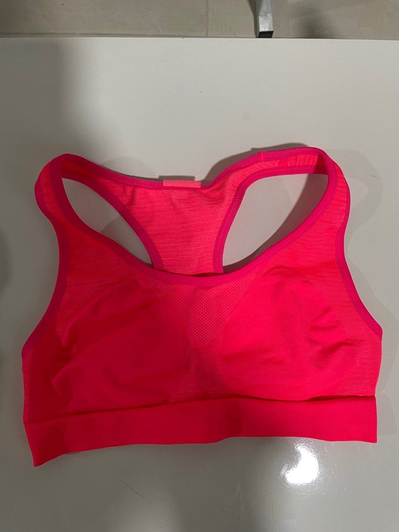 Sports bra, Women's Fashion, New Undergarments & Loungewear on Carousell