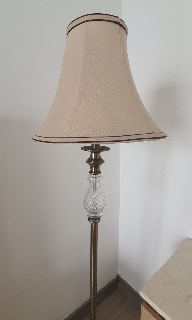 Standing lamp best sale informa