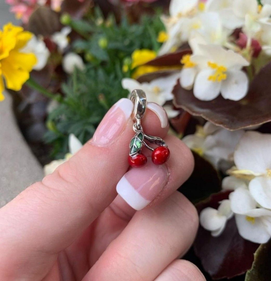Cherry charm pandora shop