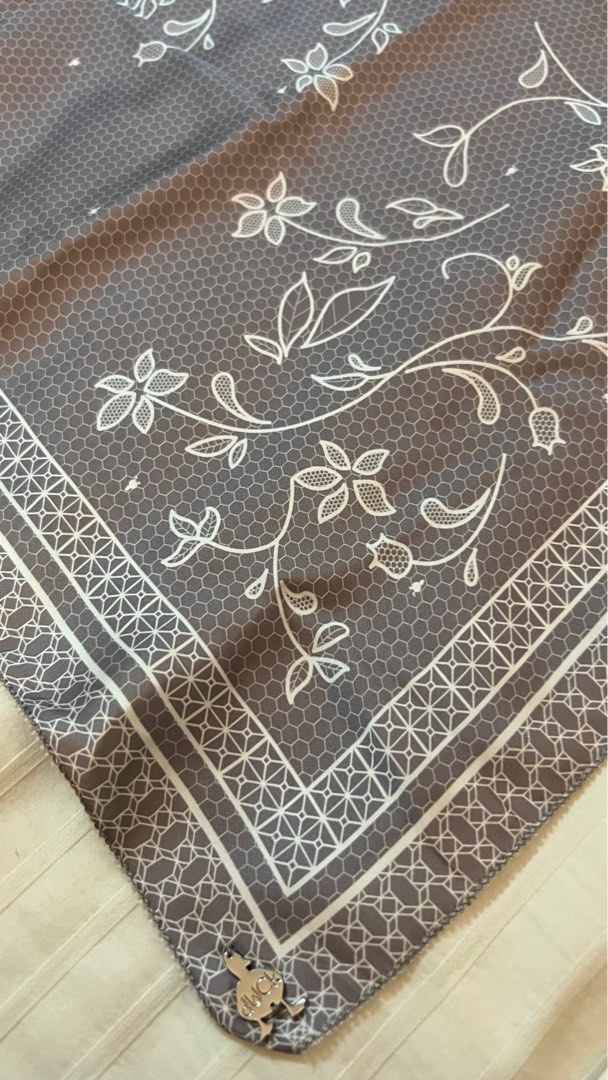 The dUCk shawls, Women's Fashion, Muslimah Fashion, Hijabs on Carousell