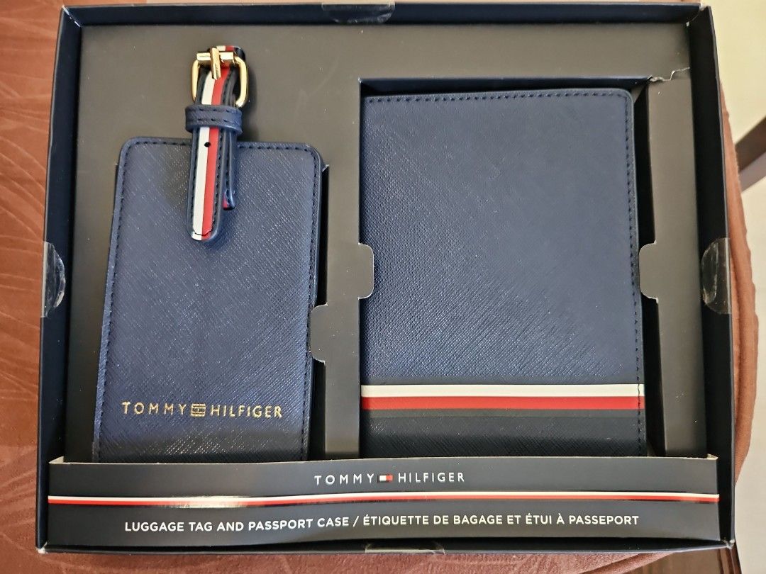 Tommy hilfiger hot sale luggage tag