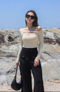 (Category: ) located in . Submitted by stylexpetite (Listing ID 1257318486, Image 1). Description: .