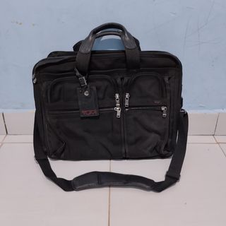 Tumi Alfa Authentic