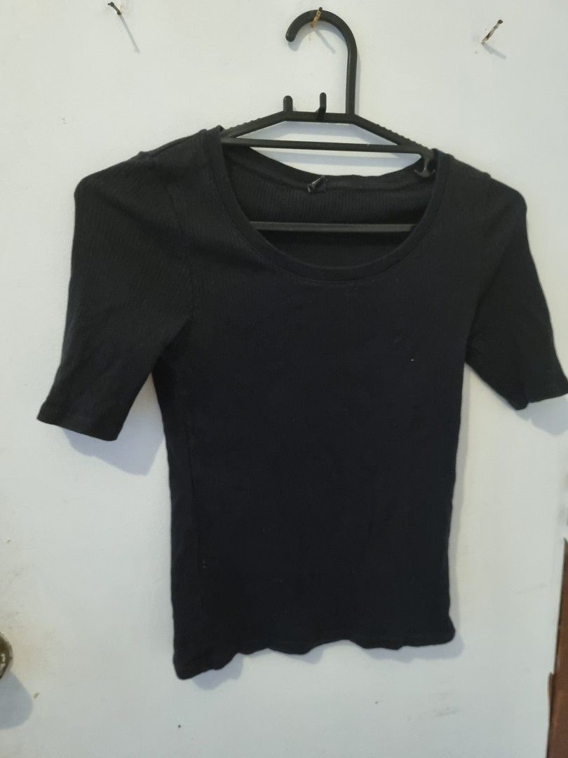 Women's Black Ribbed Acrylic Top