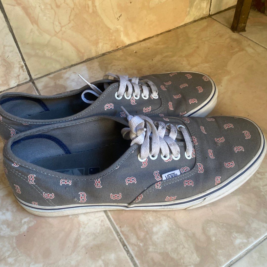 Vans Authentic MLB Boston Red Sox Size 11 US, Fesyen Pria, Sepatu