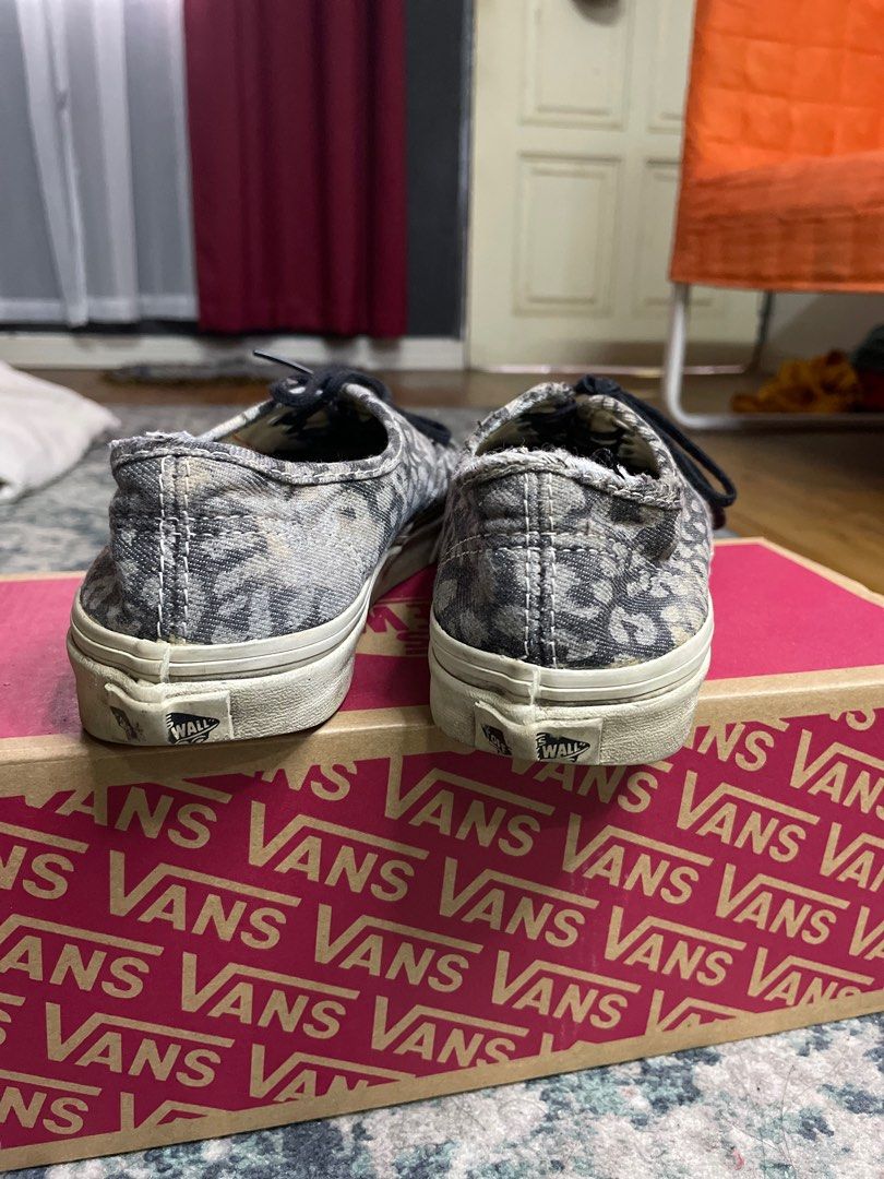 Vans shoes Women s Fashion Footwear Sneakers on Carousell