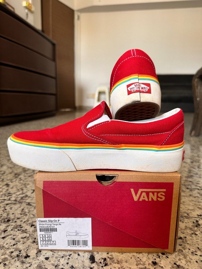 Vans slip store on 36.5