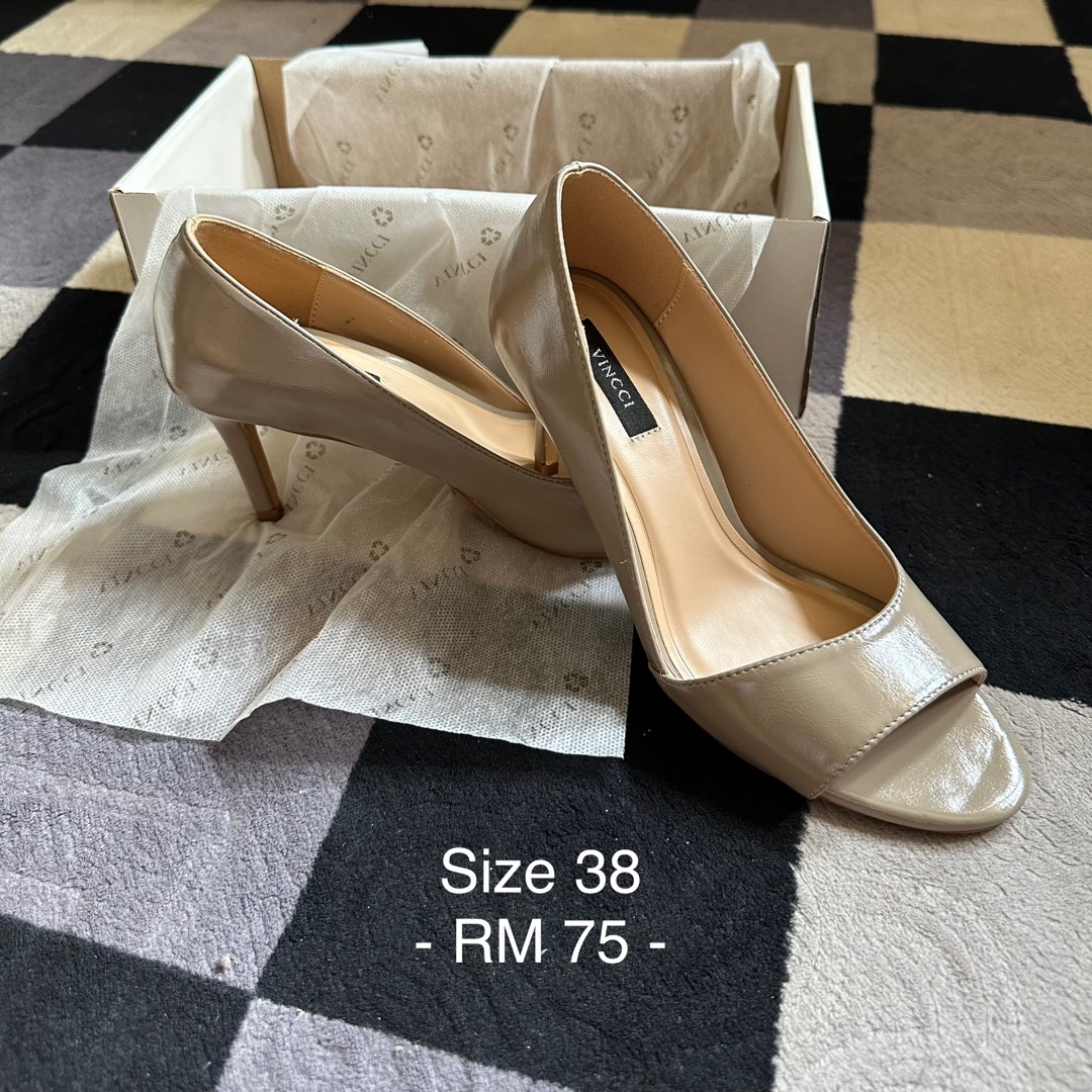 Taupe heels clearance closed toe