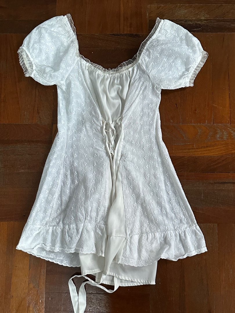 Daisy daisy tv broderie dress on sale