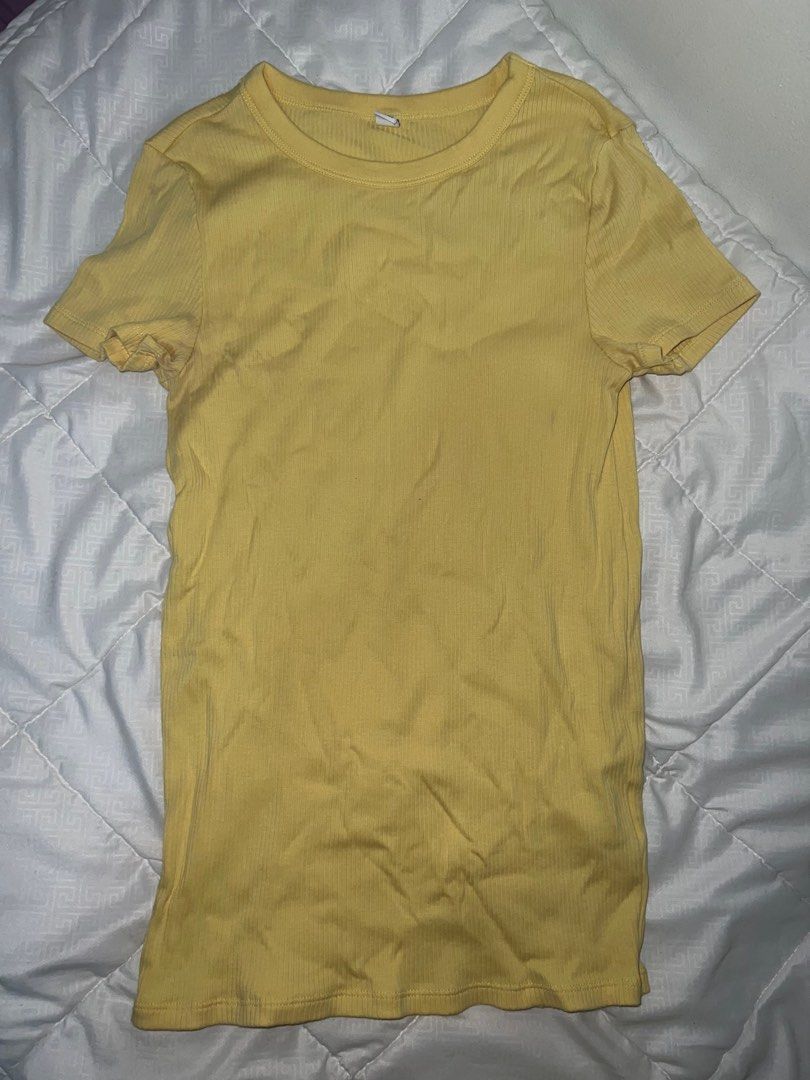 Yellow Uniqlo Basic top, Women's Fashion, Tops, Blouses on Carousell