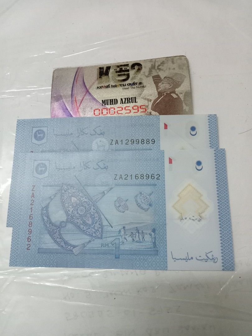 1ringgit replacement note (Category: Currency) located in Alor Gajah. Submitted by ajoi2592 (Listing ID 1257479223, Image 1). Description: No. ZA 1ringgit replacement note X2pcs berminat blh inbox/ whatspp 011 2864 3480 postage rm10 semenanjung.