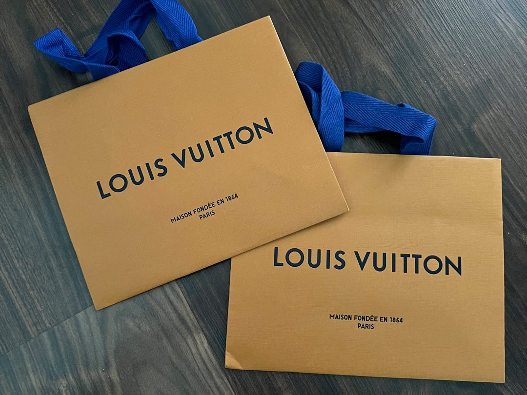 LV Louis Vuitton Gift carrier paper bag 48 X 39 X 12 cm (WxHxD)