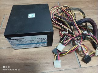 七盟 Seventeam ST-550P-AM 電源供應器
