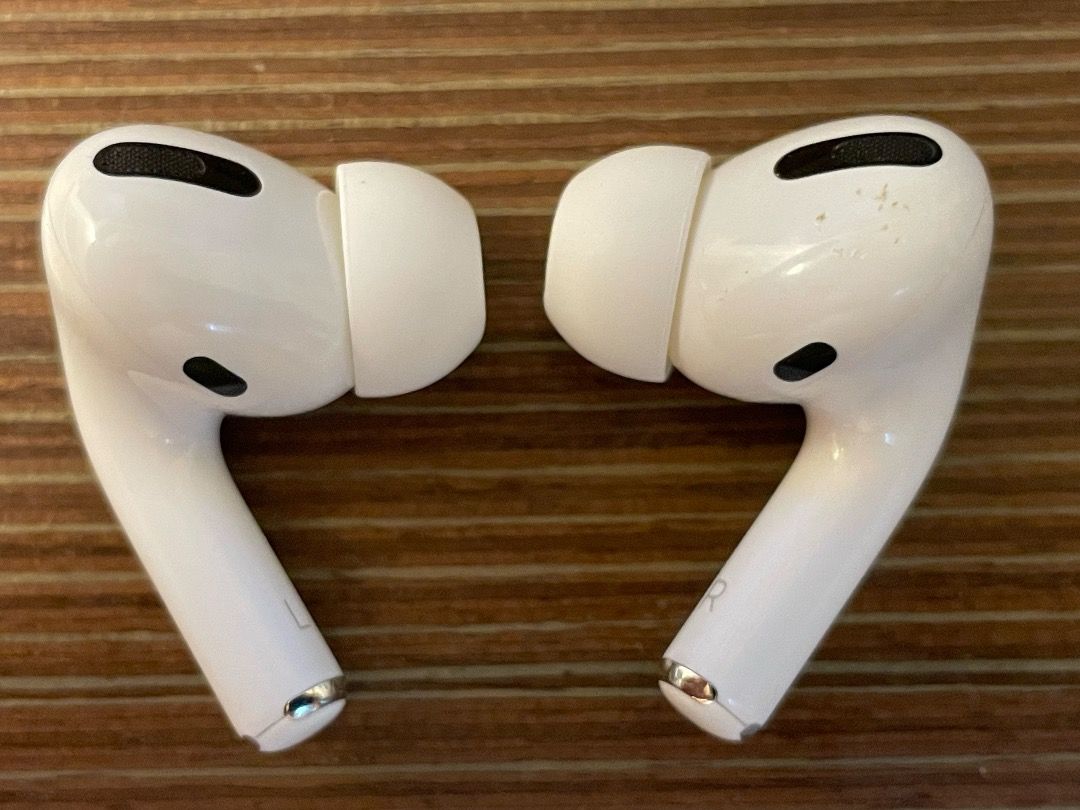 自用售Apple Airpods Pro 第一代A2083 A2084 (左右耳) A2190(充電盒