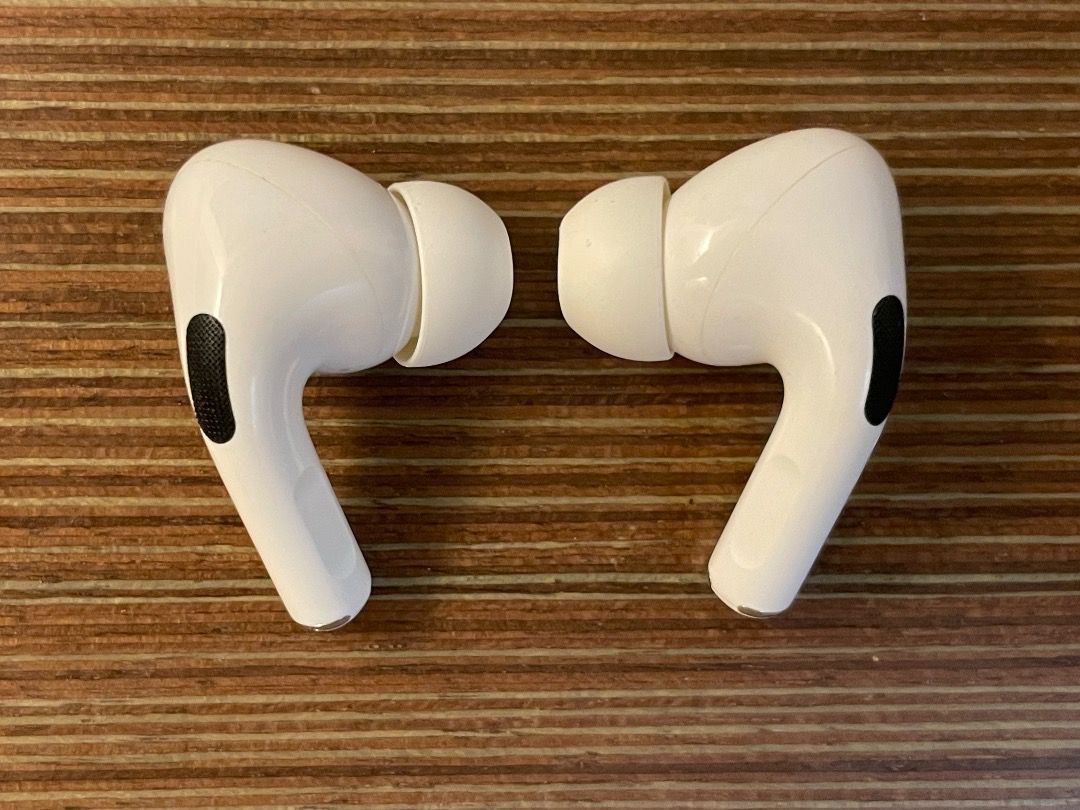 自用售Apple Airpods Pro 第一代A2083 A2084 (左右耳) A2190(充電盒