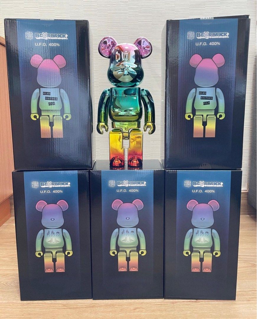 現貨In-Stock) BE@RBRICK U.F.O 400% BEARBRICK UFO 發光著燈not 70