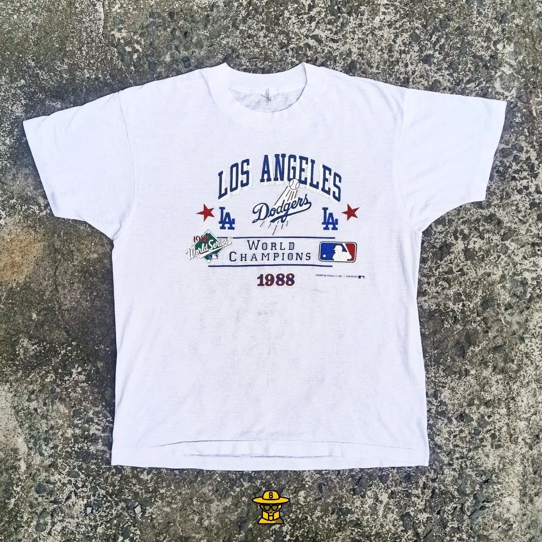 VINTAGE MLB LOS ANGELES DODGERS WORLD CHAMPIONS TEE SHIRT 1988 SMALL MADE  USA