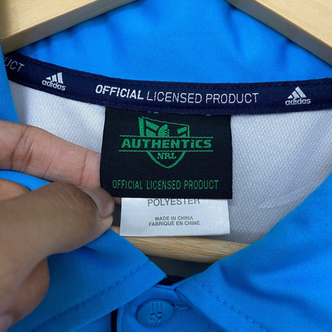 Adidas t store shirt china collar