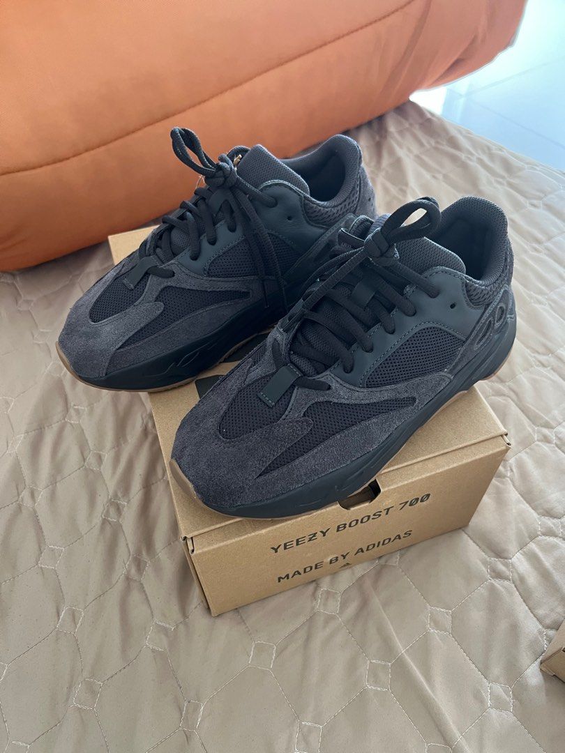 yeezy boost 700 utility black uk