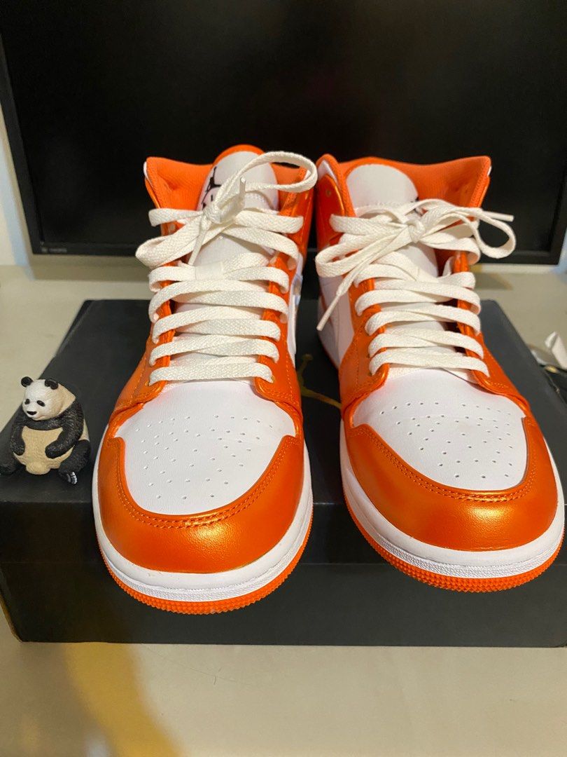 Air Jordan 1 mid se 中筒白橘🍊 US9.5 27.5cm, 他的時尚, 鞋, 休閒鞋