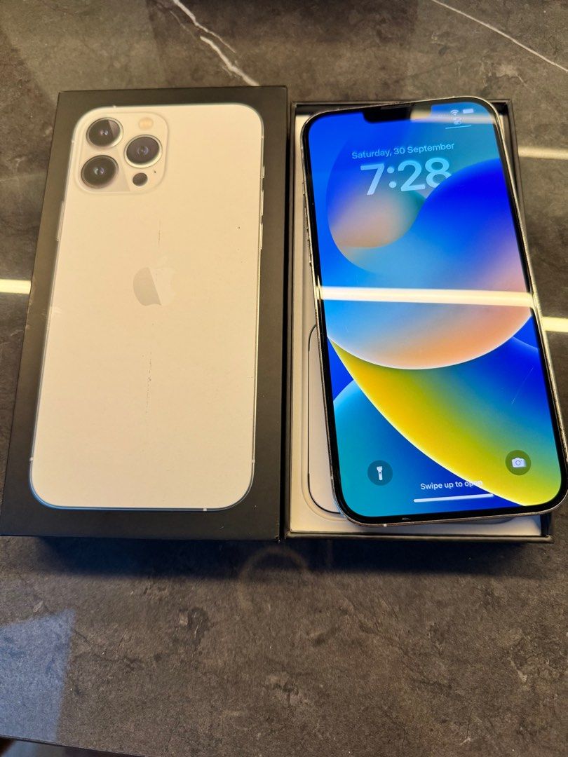 Apple iPhone 13 せま Pro Max 256GB シルバー Apple iPhone 13 せま Pro Max 256GB シルバー