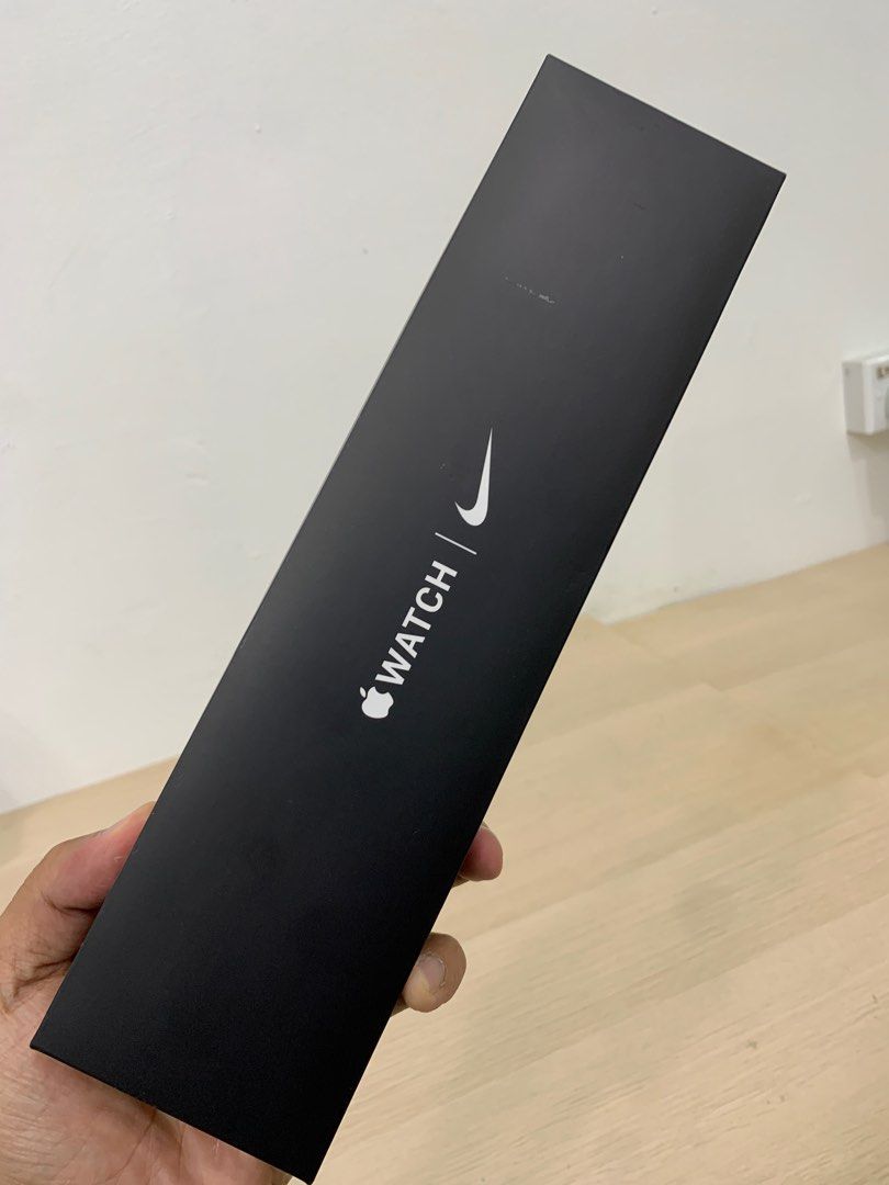 Apple Watch SE Nike Edition