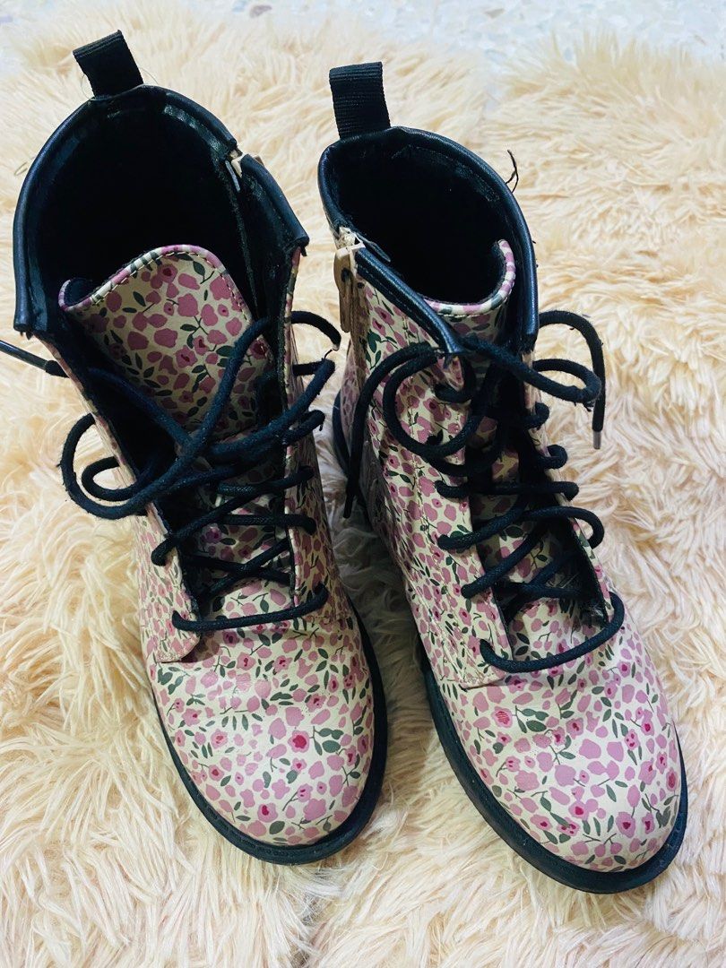 Pink 2024 boots primark