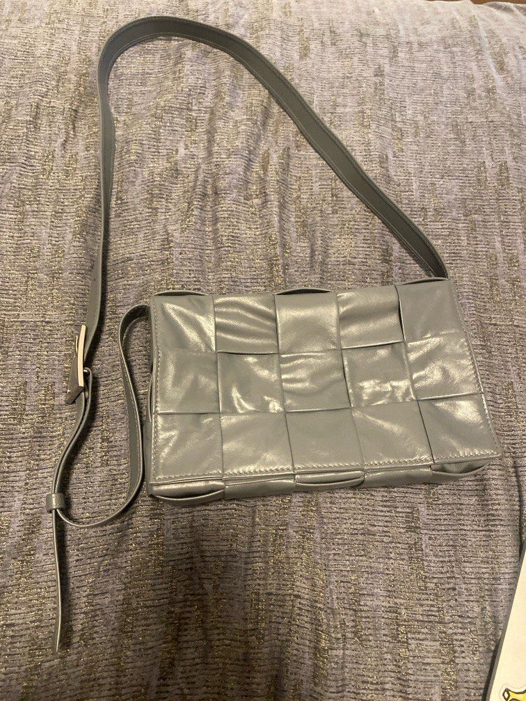 Bottega Veneta Intrecciato Nappa Gray Medium Double Zip Messenger Bag Purse  (A5)