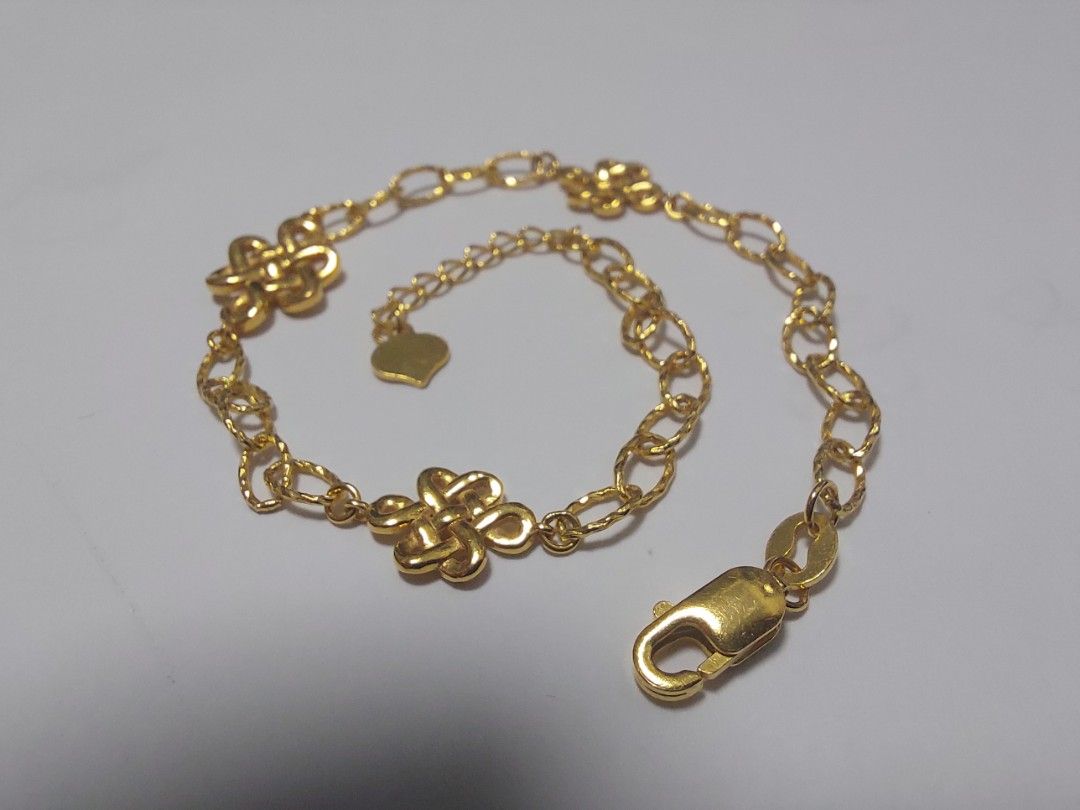 Gold chain charm bracelet store