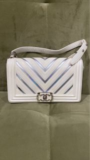 Chanel  Boy 25cm #25 white irridescent chevron