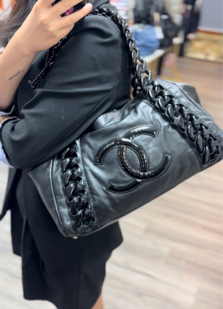 chanel east west tote bag