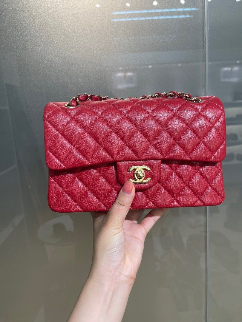 Chanel 19b hotsell red flap