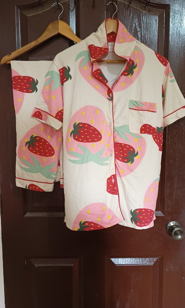 Assorted Character Pajama Set Plus Size (Category: Sets or Coordinates) located in San Fernando. Submitted by preloved.by.mb (Listing ID 1257409771, Image 3). Description: NEVER USED. Natambak lang. RFS: Decluttering Regular Price P300 Sale Price P230 Assorted Character Pajama Set - Plus Size Sleepwear 2XL 1. Strawberry 2. Girl Comics 3. Ghibli 4. Pink Dog 5. Simba ❌SOLD ❌ XL 1. Snow White B&W 2. Snow White Color 3. Snoopy 4. Winnie the Pooh (Yel