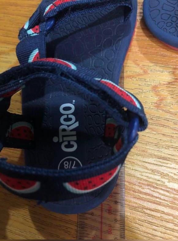 Circo sandals store