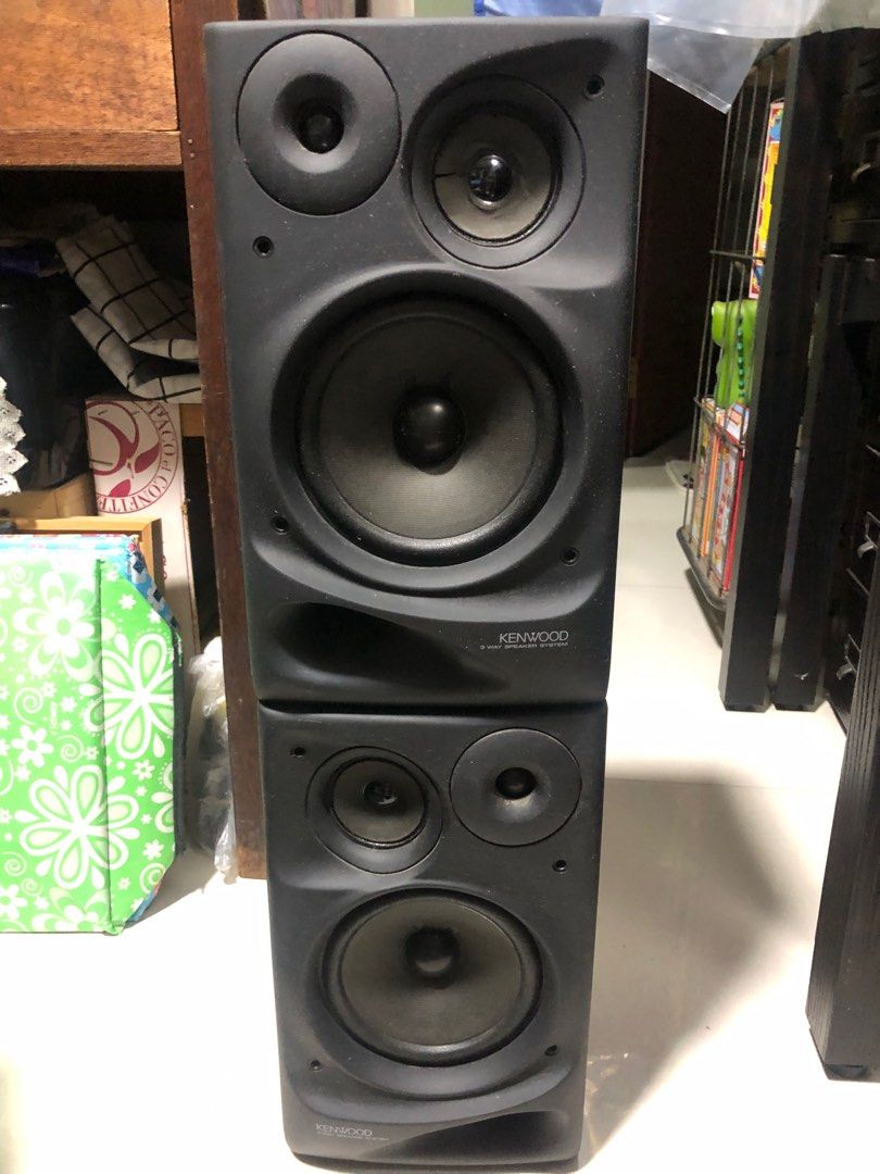 Classic Kenwood LSC3 ThreeWay Bass Reflex Bookshelf Speakers, Audio