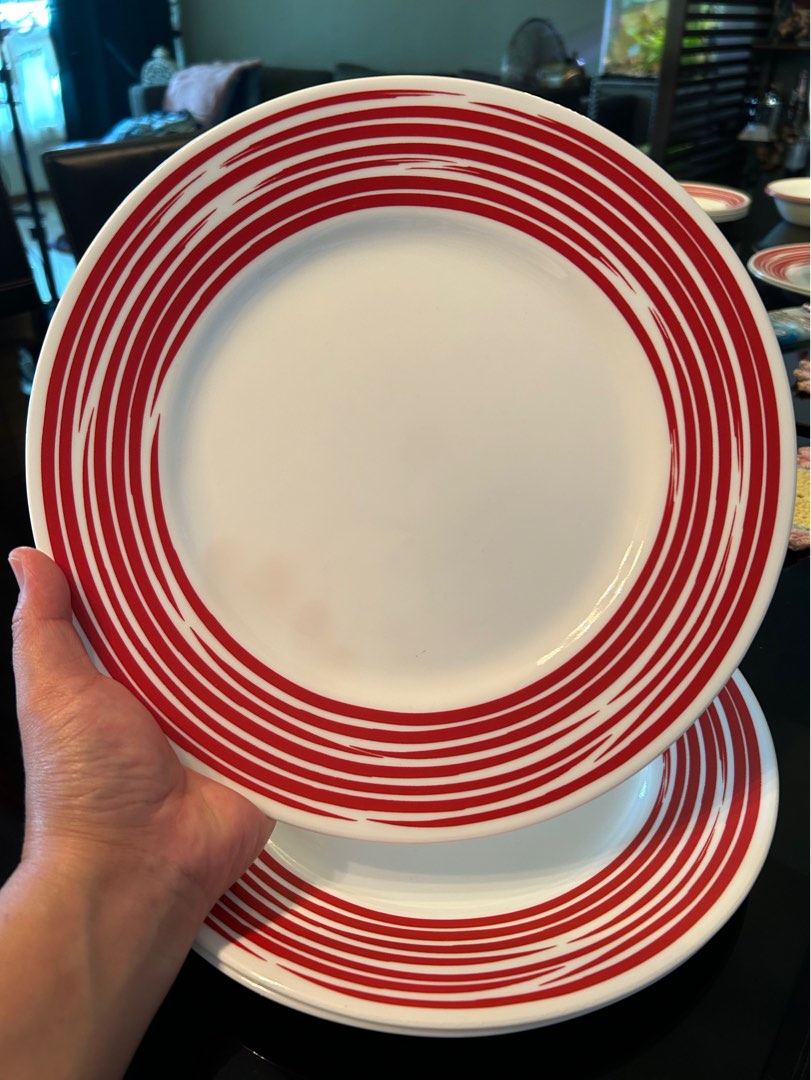 Corelle Plates and bowls, Furniture & Home Living, Kitchenware