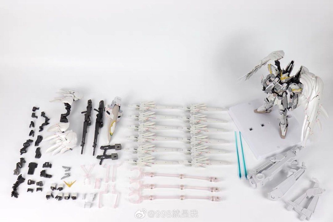 🔥Free Delivery MG Wing Zero Snow White Prelude (Metal Build Design) Gundam 1/100 (Category: Gundam Model Kits) located in Singapore. Submitted by gunpla (Listing ID 1257383913, Image 3). Description: Pre order. Brand new in box. No meetup. Name: MG Wing Zero Snow White Prelude (Metal Build Design). 1/100 scale. Made by: Daban Type: Model Kit (Requires Construction) 🔥Comes with Waterslides + Stand 🔥Able to transform into MA mode! Check out more