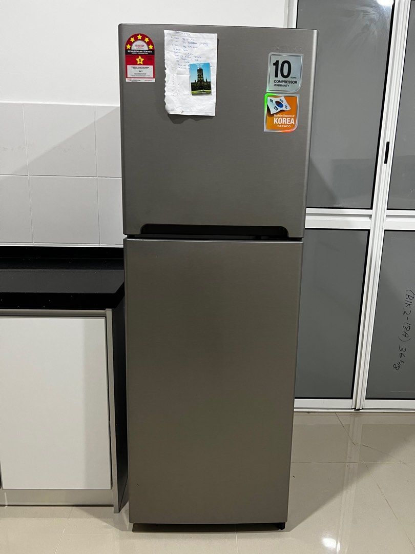 Daewoo Fridge 2 Doors, TV & Home Appliances, Kitchen Appliances
