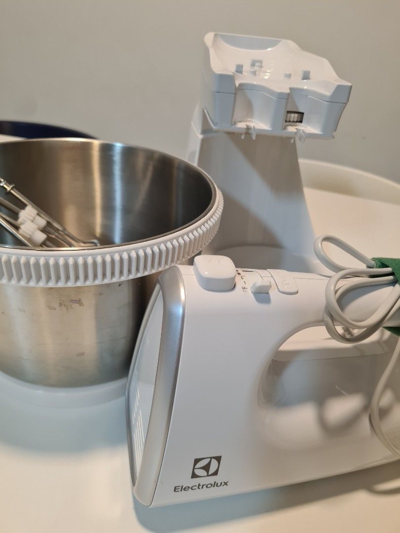 Electrolux stand mixer, TV & Home Appliances, Kitchen Appliances, Hand