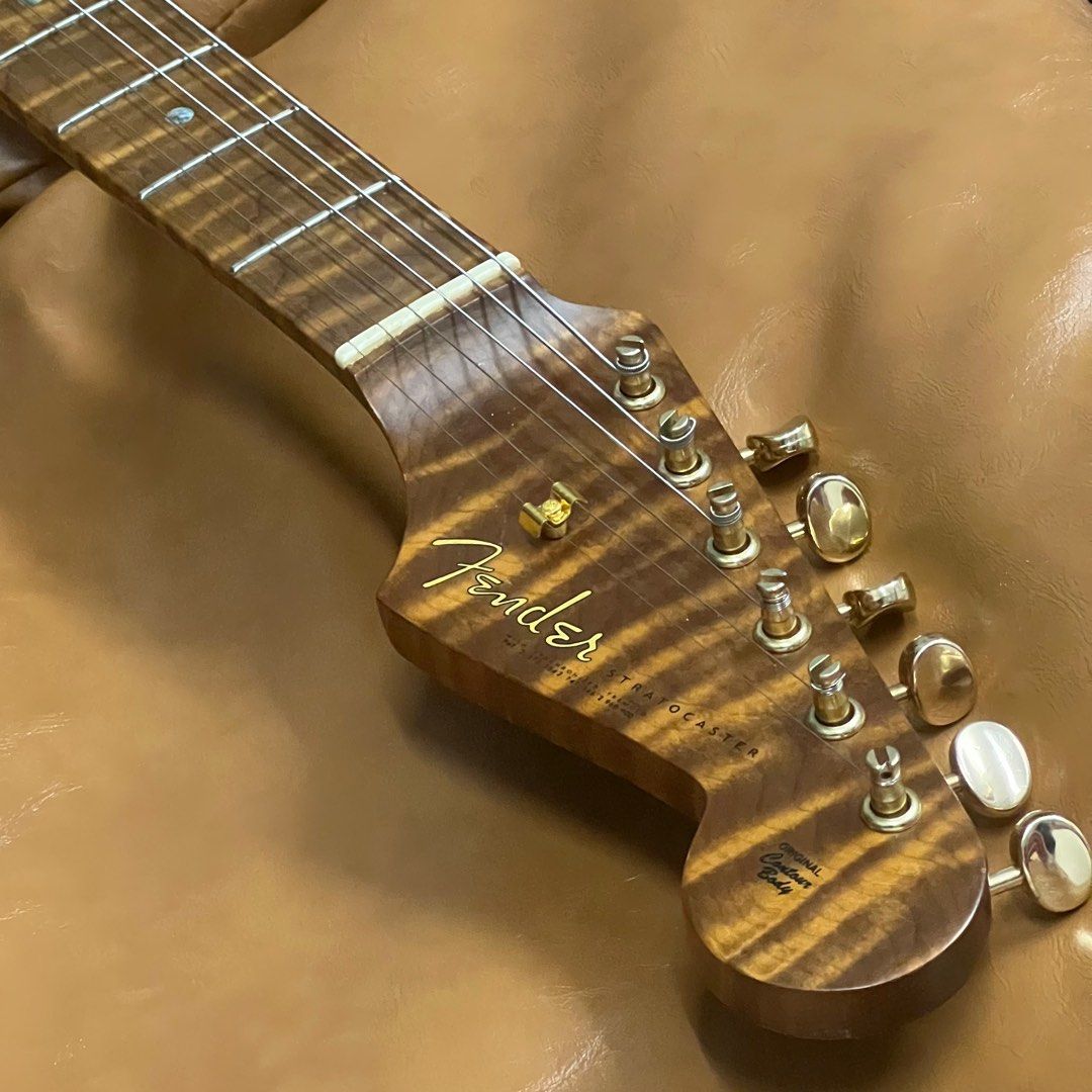 Fender Stratocaster Relic Paisley 黑色復古做舊電吉他碳烤虎紋5A