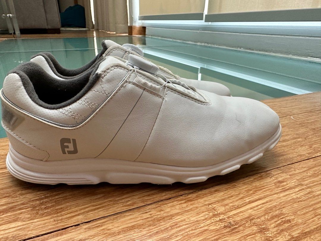 Golf shoes top size 6