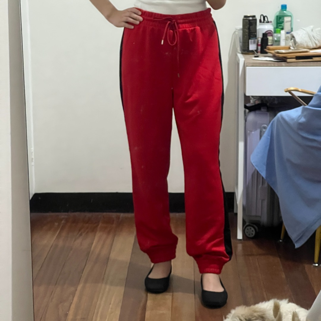 Forever 21 sale red joggers