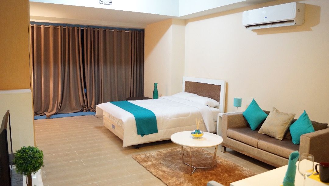 Fully furnished Studio unit in Two Central, Makati for Sale (15K