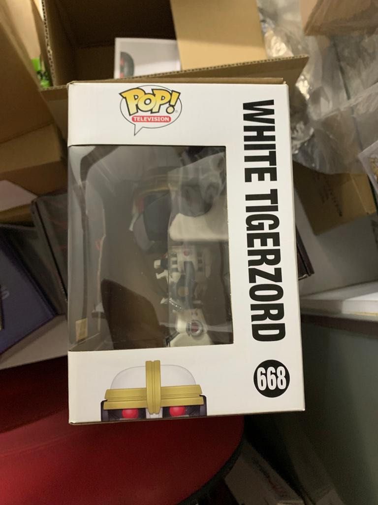 Funko Pop! Power Rangers White Tigerzord #668 – Exclusivo Hot Topic
