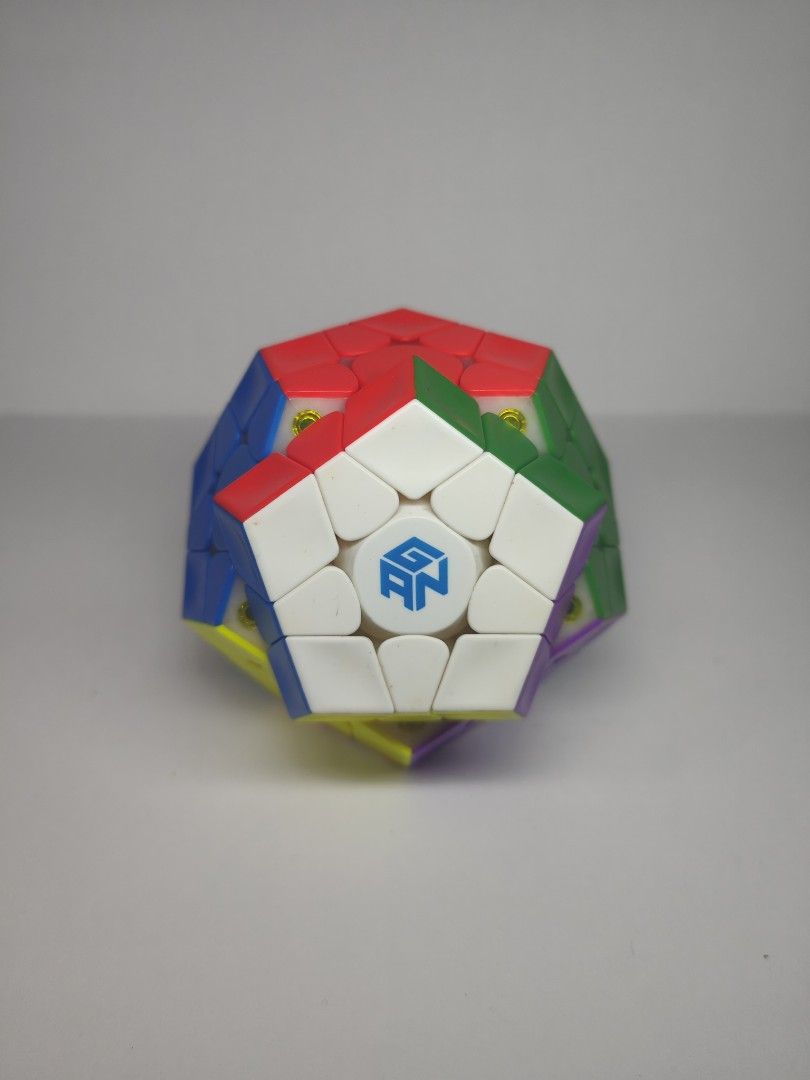 GAN Megaminx Rubik's cube puzzle, Hobbies & Toys, Toys & Games on Carousell