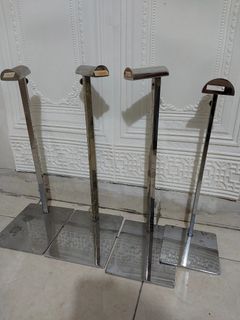 Gantungan tas stainless steel  Standing display tas premium quality