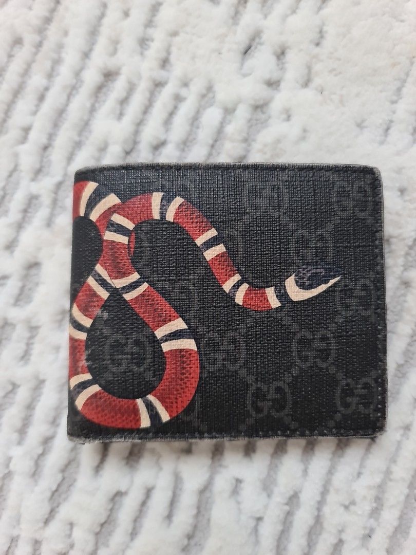 Gucci wallet outlet snake men