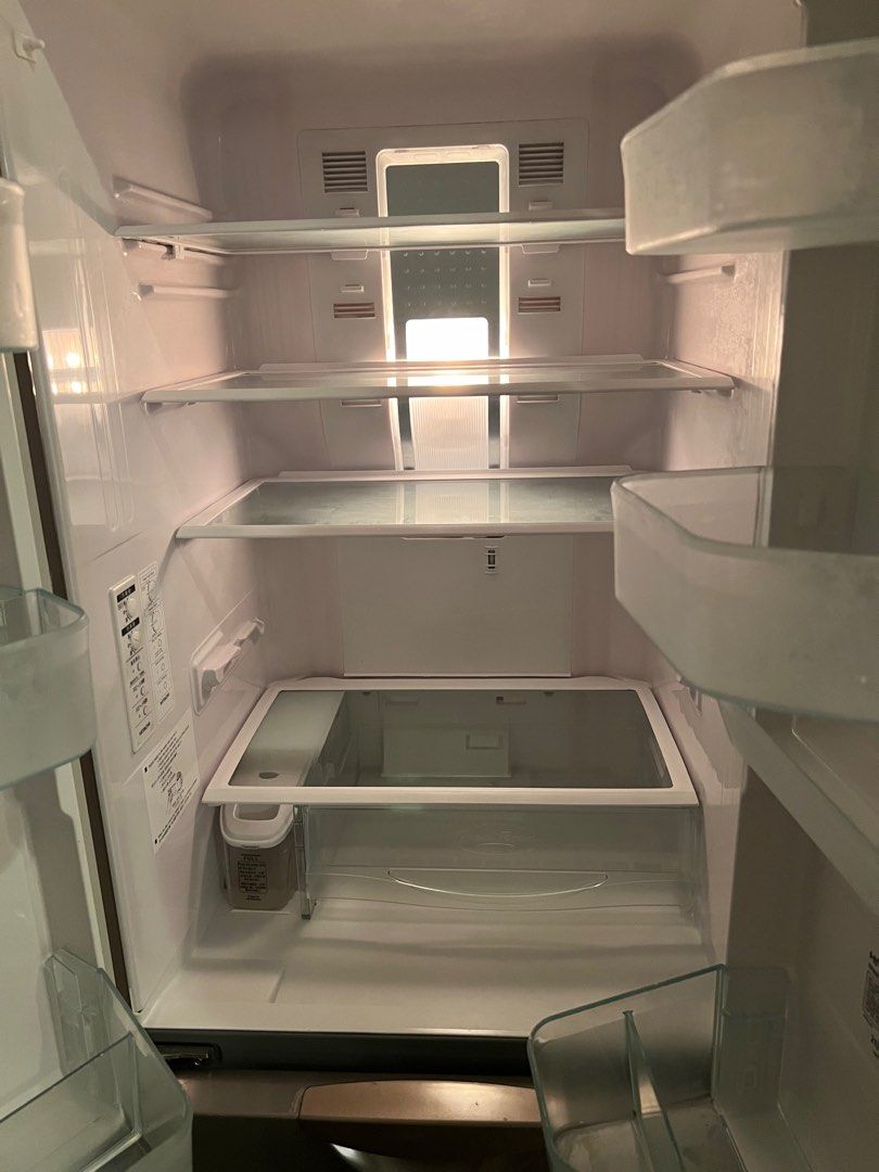 Hitachi fridge, TV & Home Appliances, Kitchen Appliances, Refrigerators