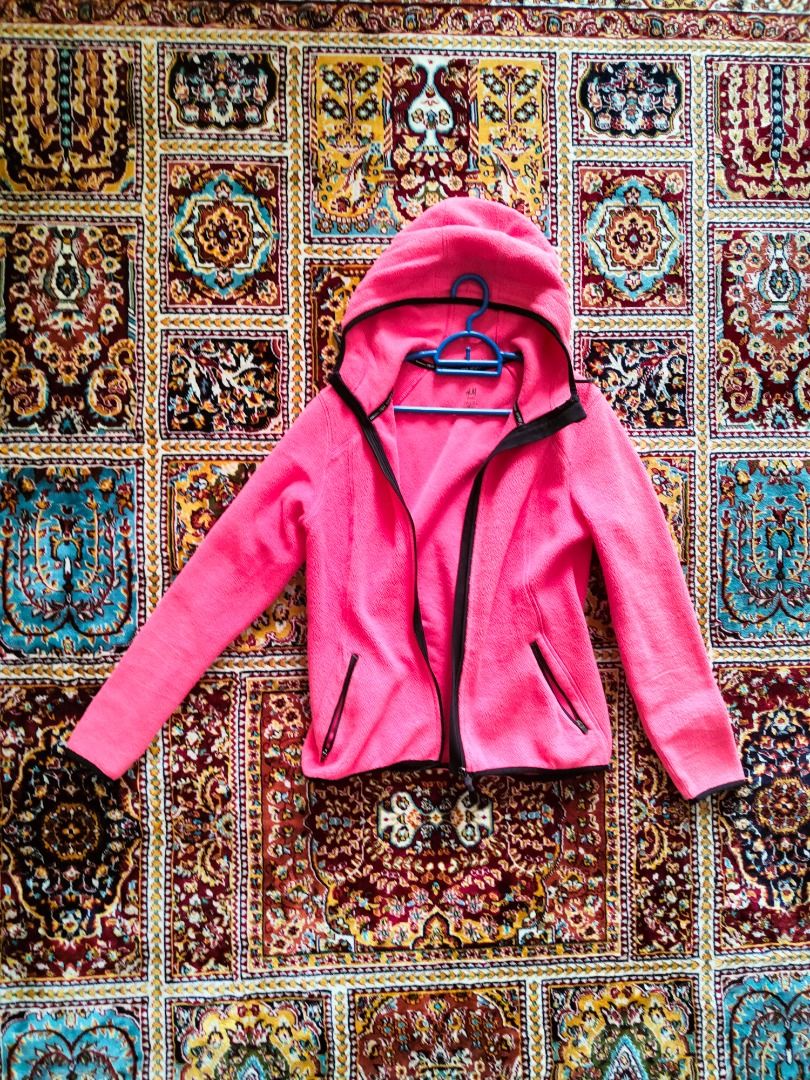 Hoodie h&m merah sale