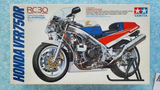 （分類：）位於 。 由 glam1428 提交（商品編號 1257362180，圖片 1）。簡介： 。